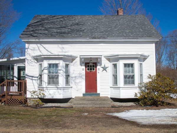 18 Maple Street, North Berwick, ME 03906