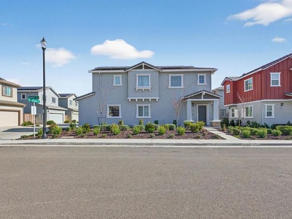 7000 Santa Venetia Pl, Roseville, CA 95747