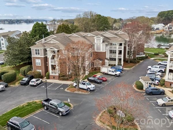 7844 Village Harbor Drive, Cornelius, NC 28031
