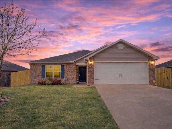 6202 SW Warrington Road , Bentonville, AR 72713