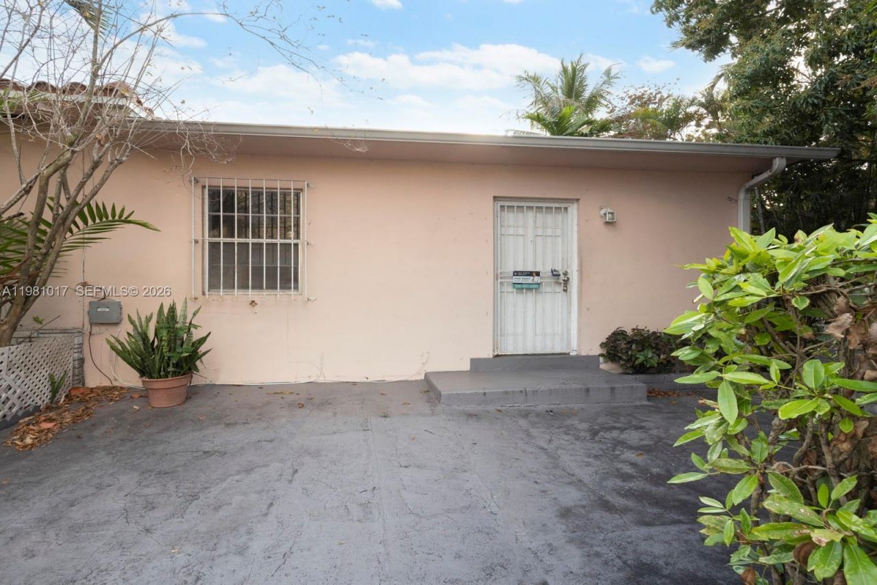101 SW 24th Ave, Miami, FL 33135 Photo