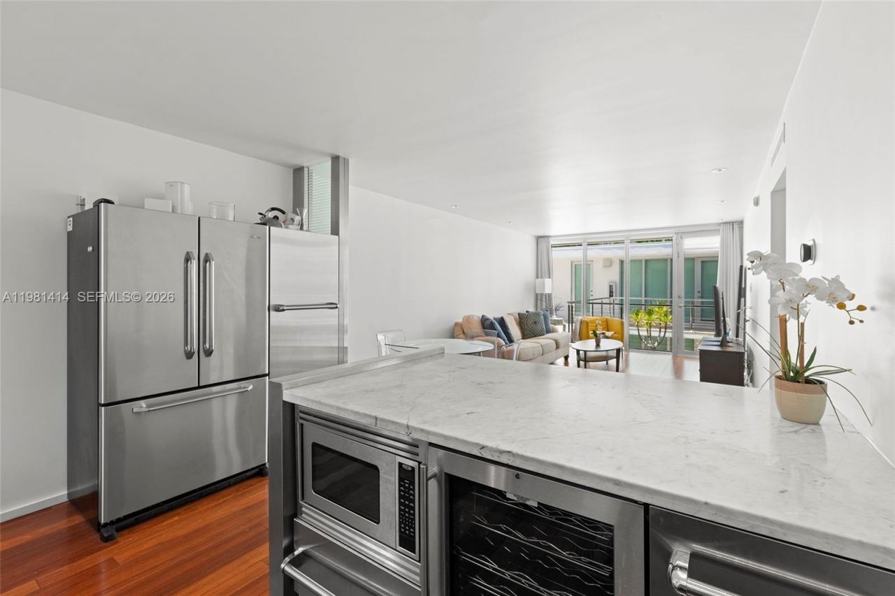 1601 West Ave , Unit 202, Miami Beach, FL 33139 Photo