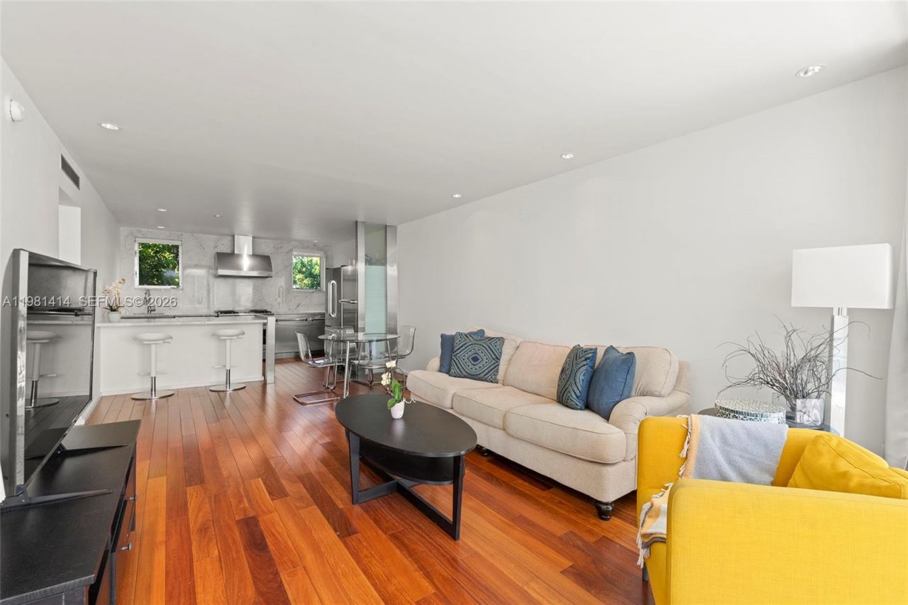 1601 West Ave , Unit 202, Miami Beach, FL 33139 Photo