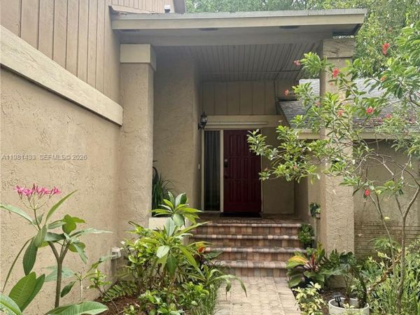 5119 SW 153rd Pl N, Miami, FL 33185