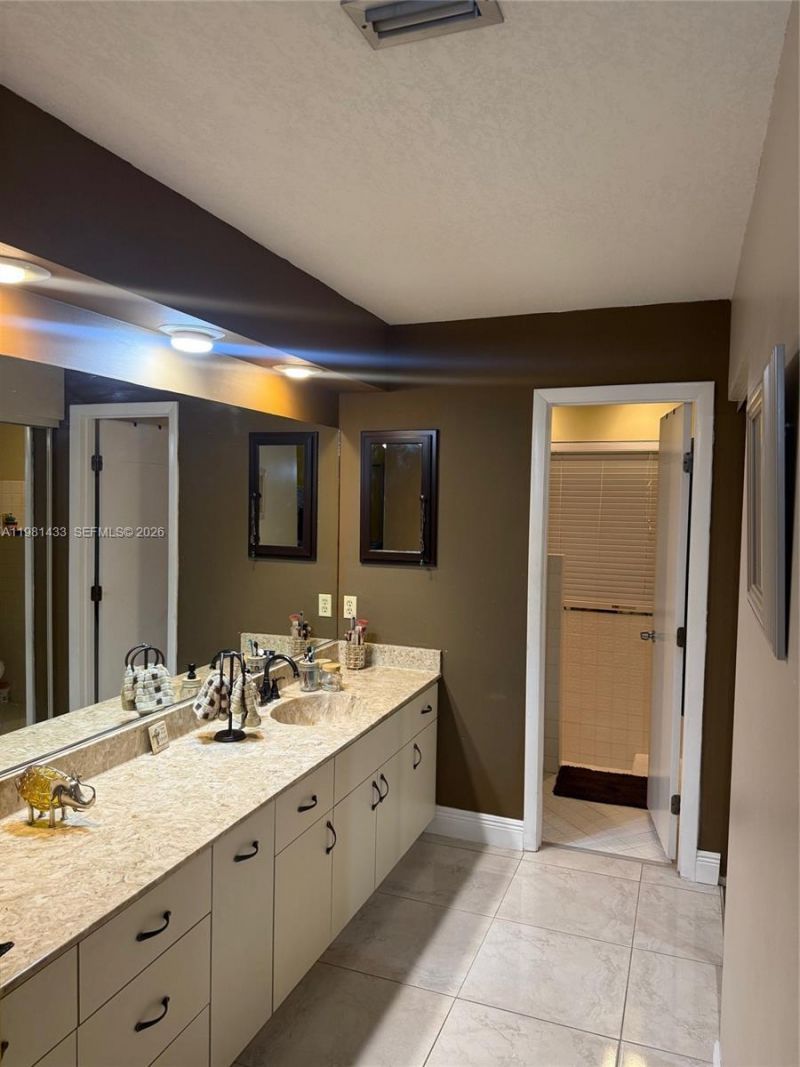 5119 SW 153rd Pl N, Miami, FL 33185 Photo