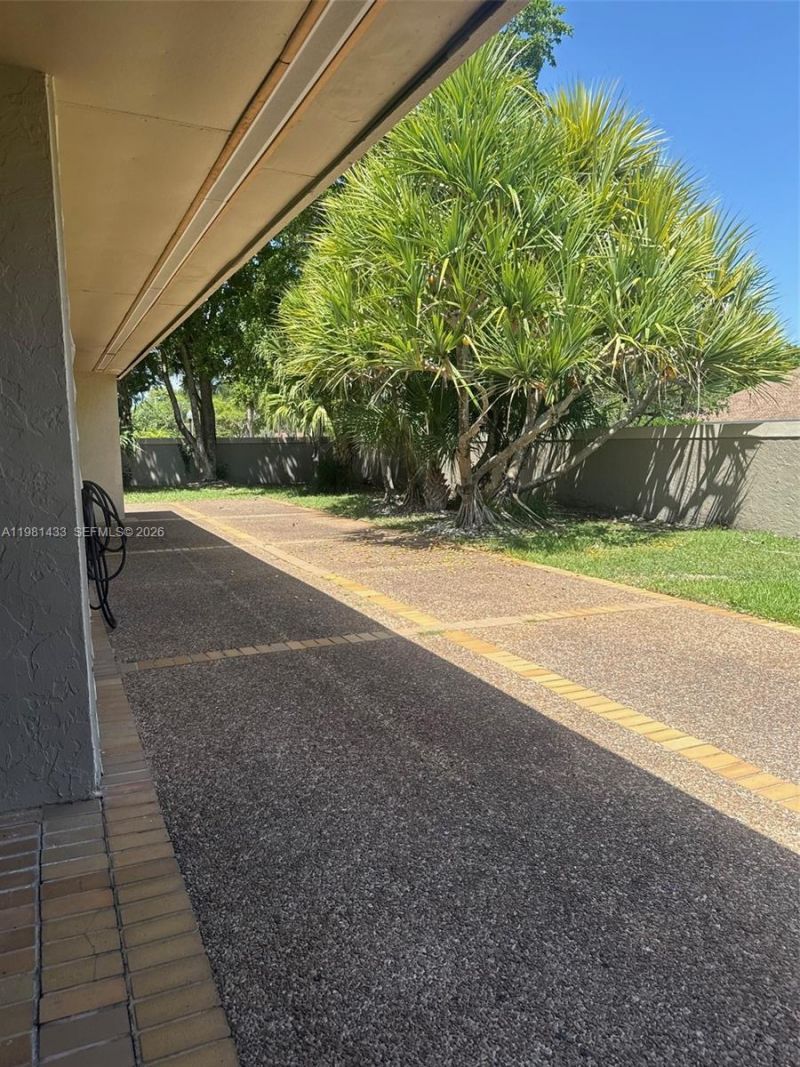 5119 SW 153rd Pl N, Miami, FL 33185 Photo