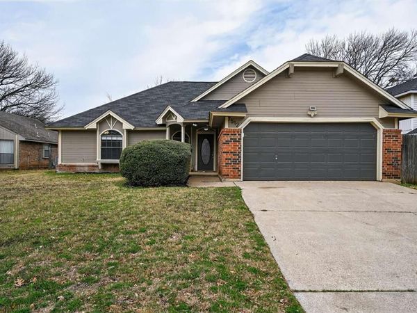 7512 Boulder Circle, Fort Worth, TX 76123