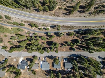 1685 Arapahoe St, South Lake Tahoe, CA 96150 Photo