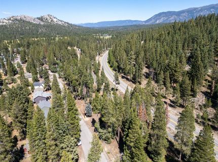 1685 Arapahoe St, South Lake Tahoe, CA 96150 Photo