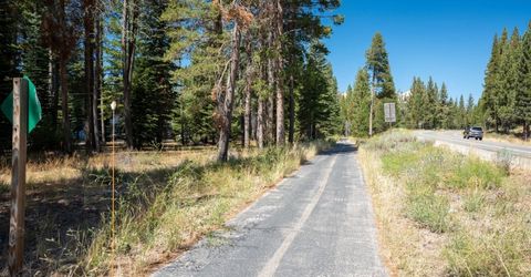 1685 Arapahoe St, South Lake Tahoe, CA 96150 Photo