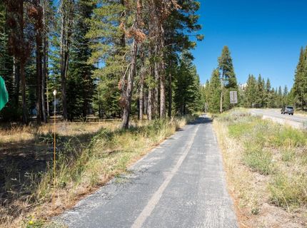 1685 Arapahoe St, South Lake Tahoe, CA 96150 Photo