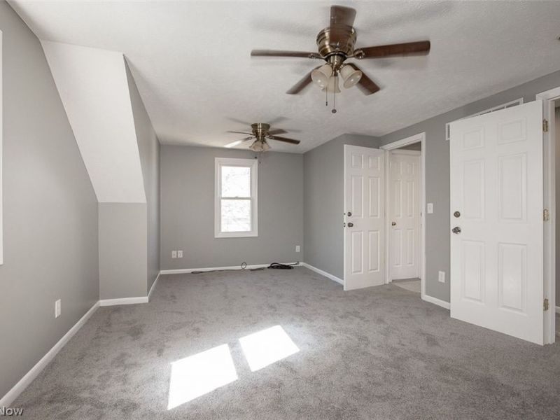 20021 Green Oak Drive, Euclid, OH 44117 Photo 19