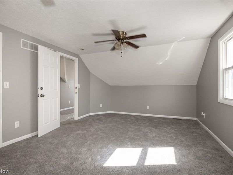 20021 Green Oak Drive, Euclid, OH 44117 Photo 20