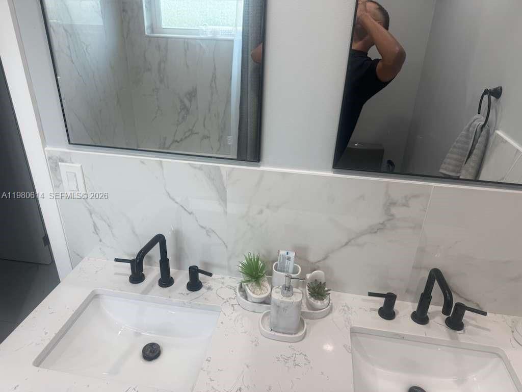 1001 NW 148th St , Unit 1001, Miami, FL 33168 Photo