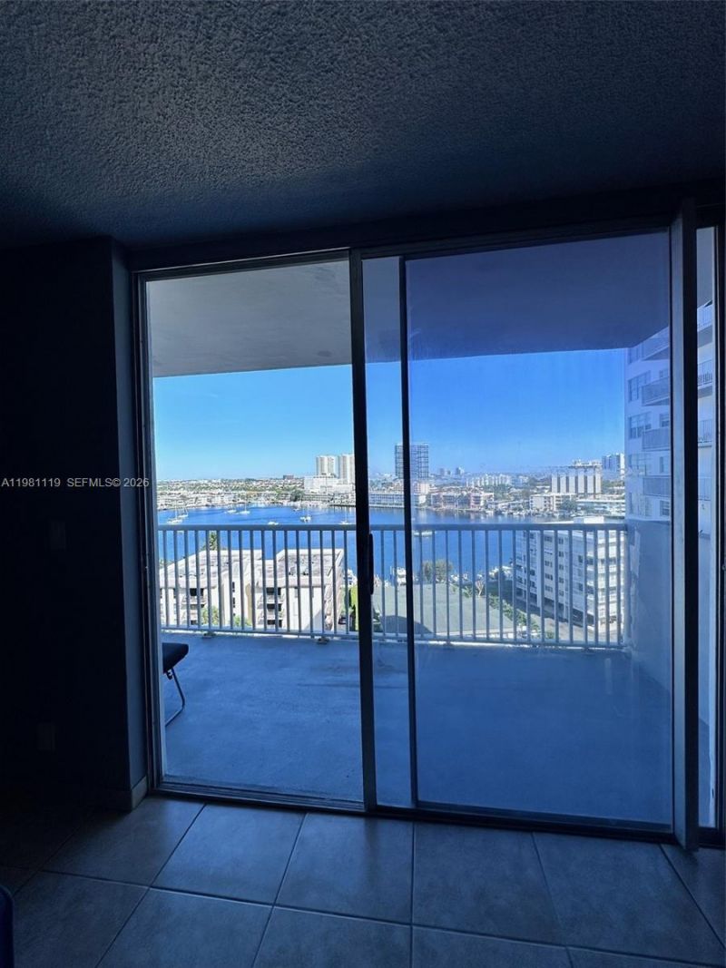 137 Golden Isles Dr, Unit 1110, Hallandale Beach, FL 33009 Photo