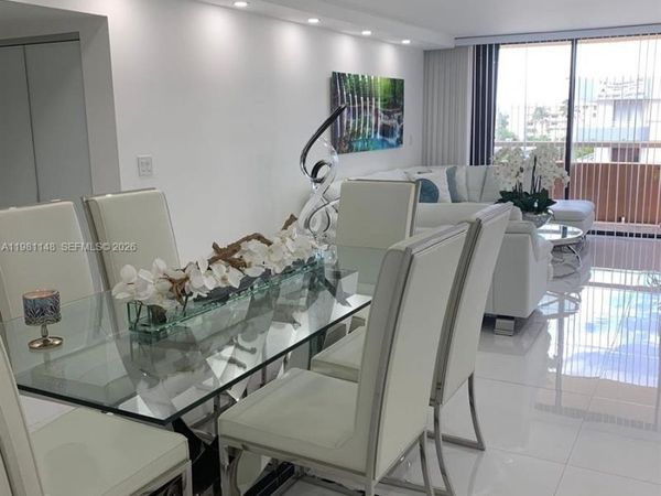 8101 Byron Ave, Unit 509, Miami Beach, FL 33141