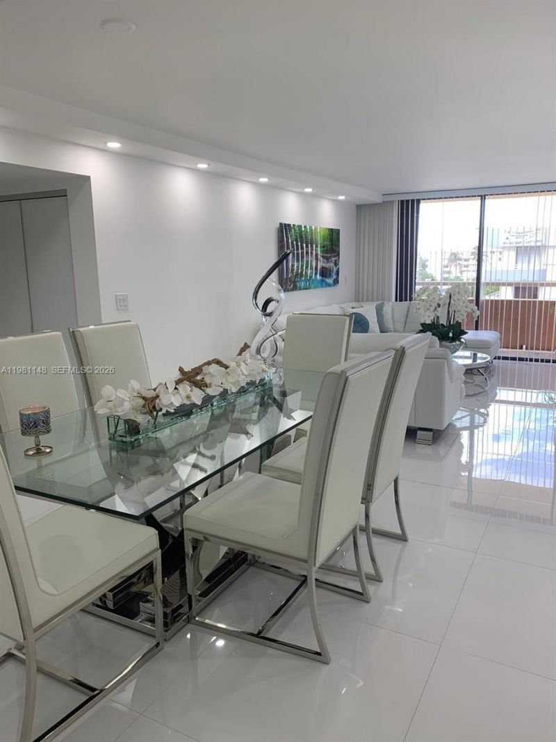 8101 Byron Ave , Unit 509, Miami Beach, FL 33141 Photo