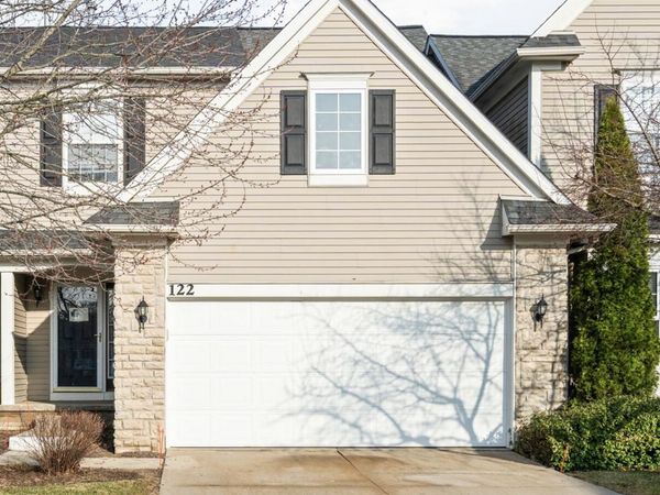122 Burwyck Park Drive, Saline, MI 48176