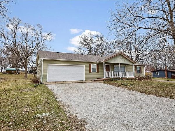 3723 Lake Trenton Drive, Trenton, MO 64683