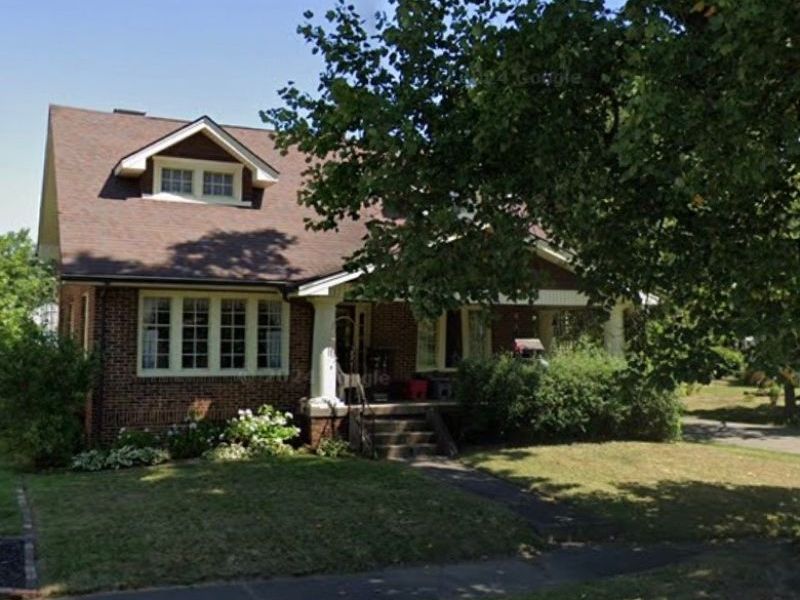 390 E college Avenue, Alliance, OH 44601 Photo 1