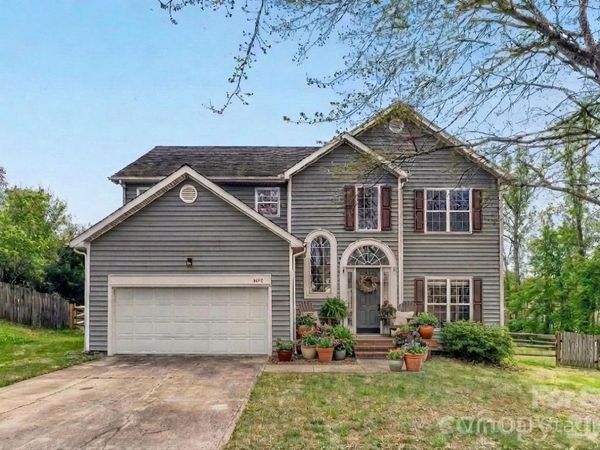 4700 Lone Tree Court, Charlotte, NC 28269