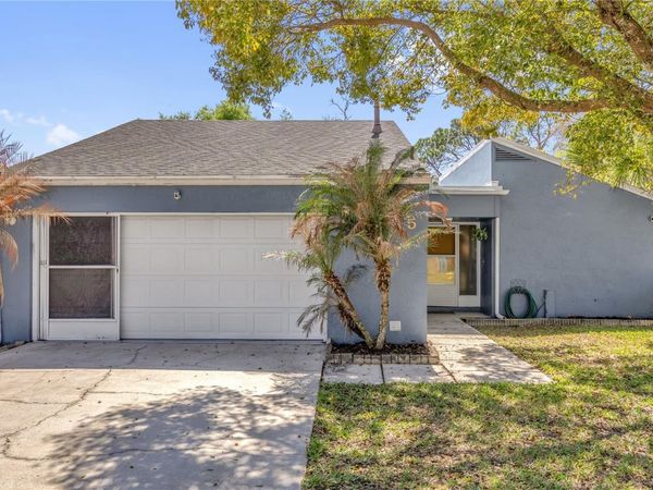 5 GUMTREE COURT , WINTER SPRINGS, FL 32708