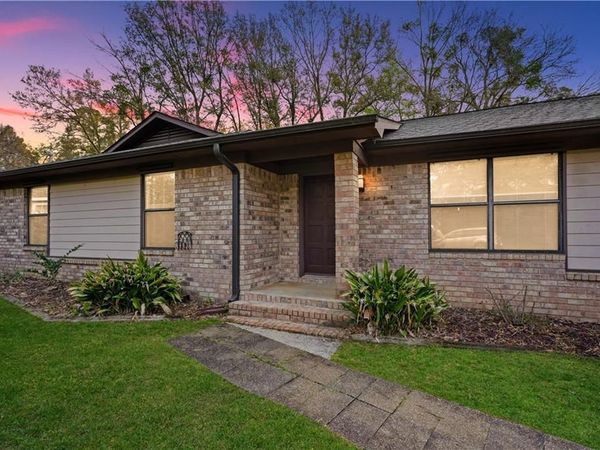 106 Lively Circle, Daphne, AL 36526