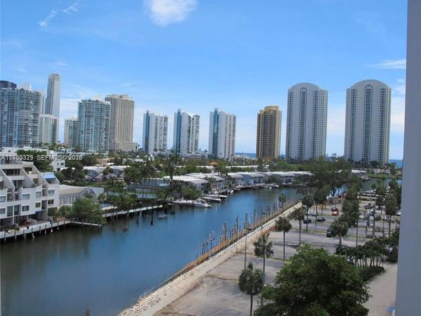 400 Kings Point Dr, Unit 812, Sunny Isles Beach, FL 33160