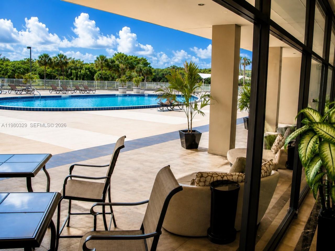 400 Kings Point Dr, Unit 812, Sunny Isles Beach, FL 33160 Photo