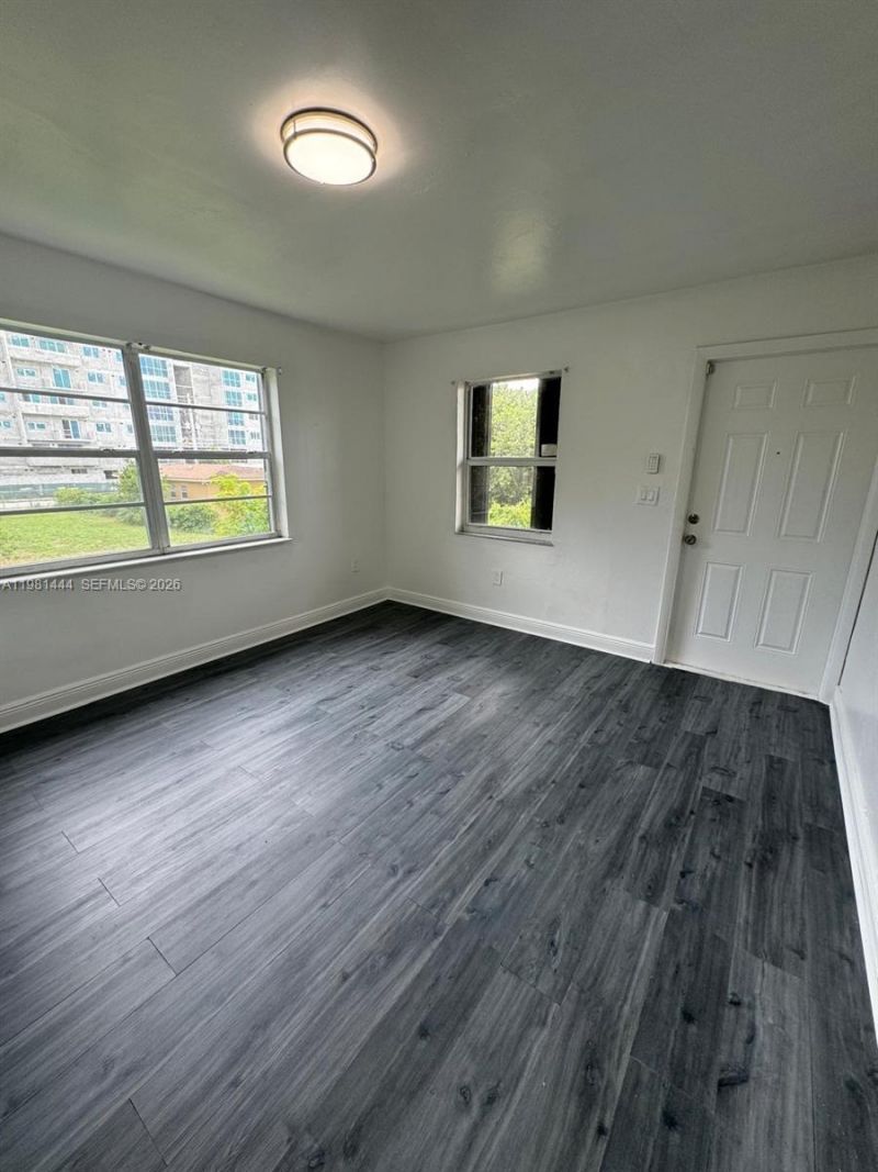 866 NW 70th St , Unit D, Miami, FL 33150 Photo