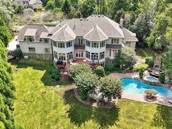 9864 WALKER GLEN COURT, GREAT FALLS, VA 22066