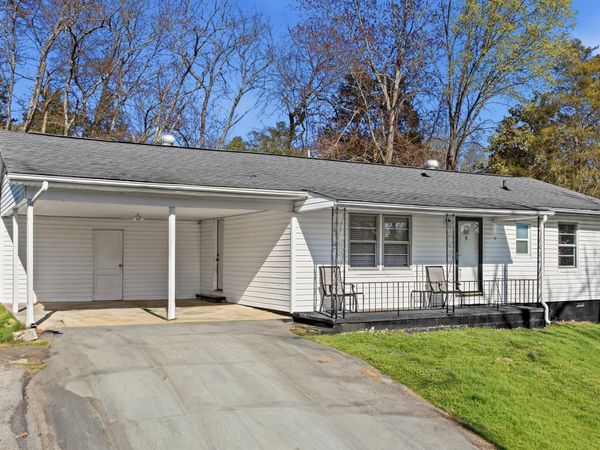 6230 Pleasant Ridge Rd, Knoxville, TN 37912