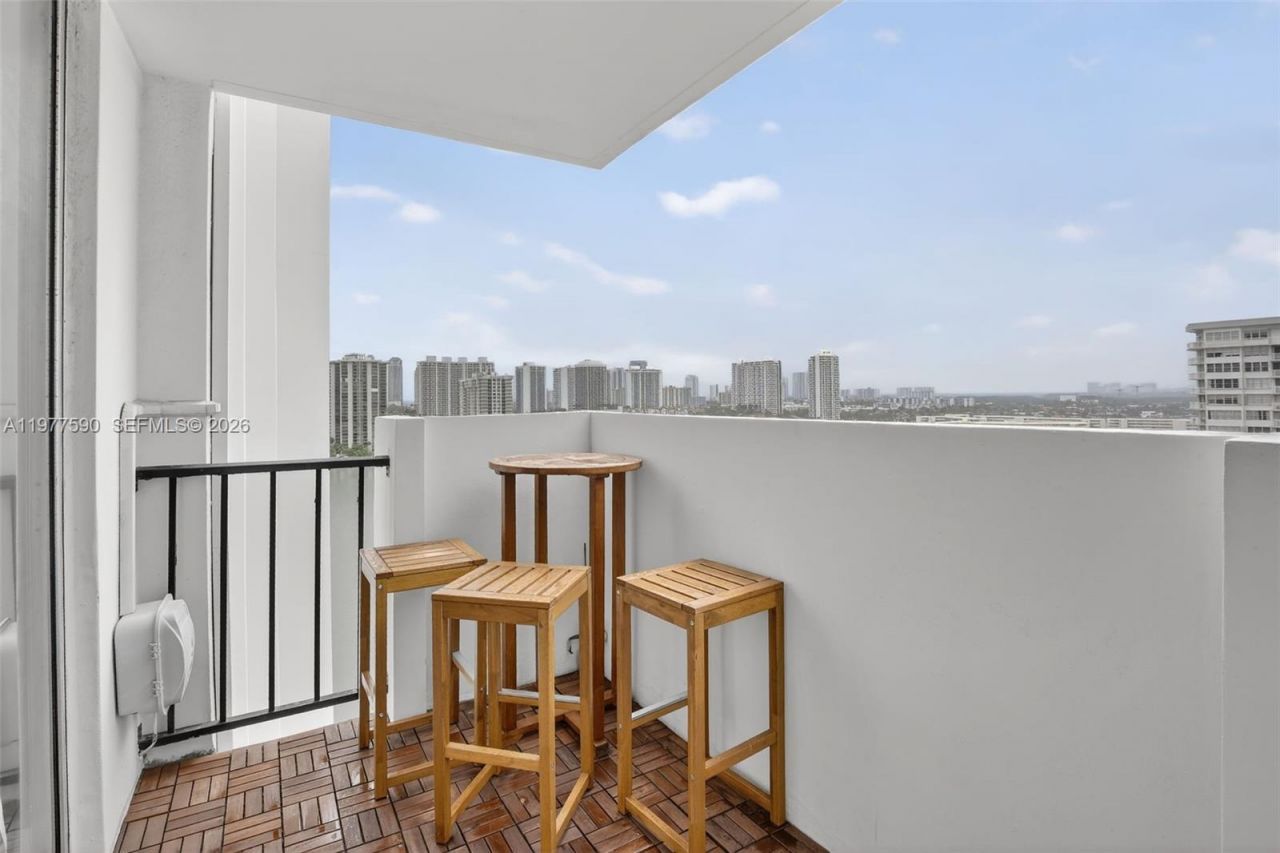 2780 NE 183rd St, Unit 1714, Aventura, FL 33160 Photo
