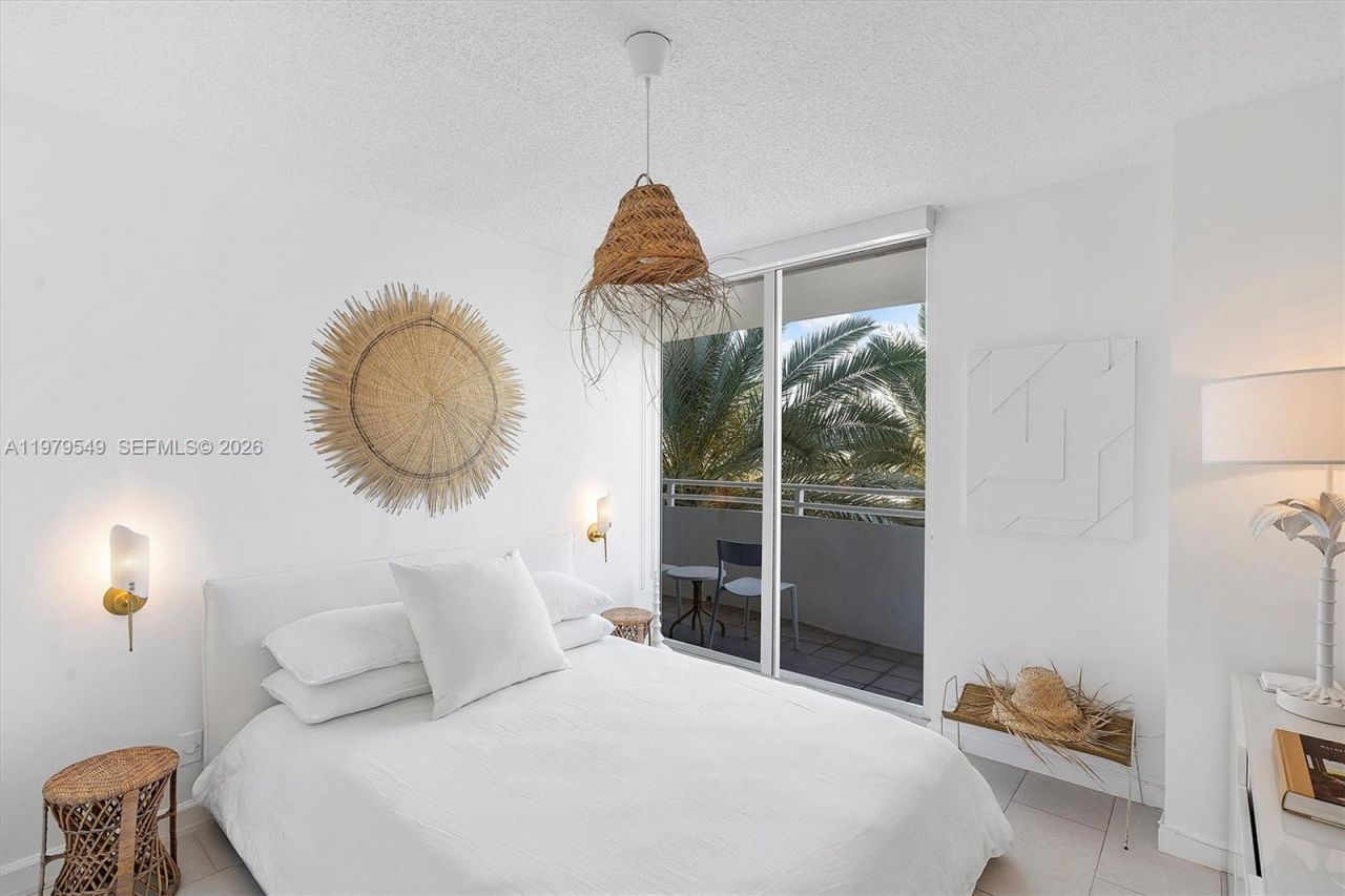 8911 Collins Ave , Unit 401, Surfside, FL 33154 Photo