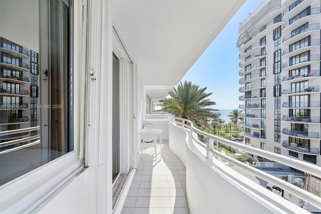 8911 Collins Ave , Unit 401, Surfside, FL 33154 Photo