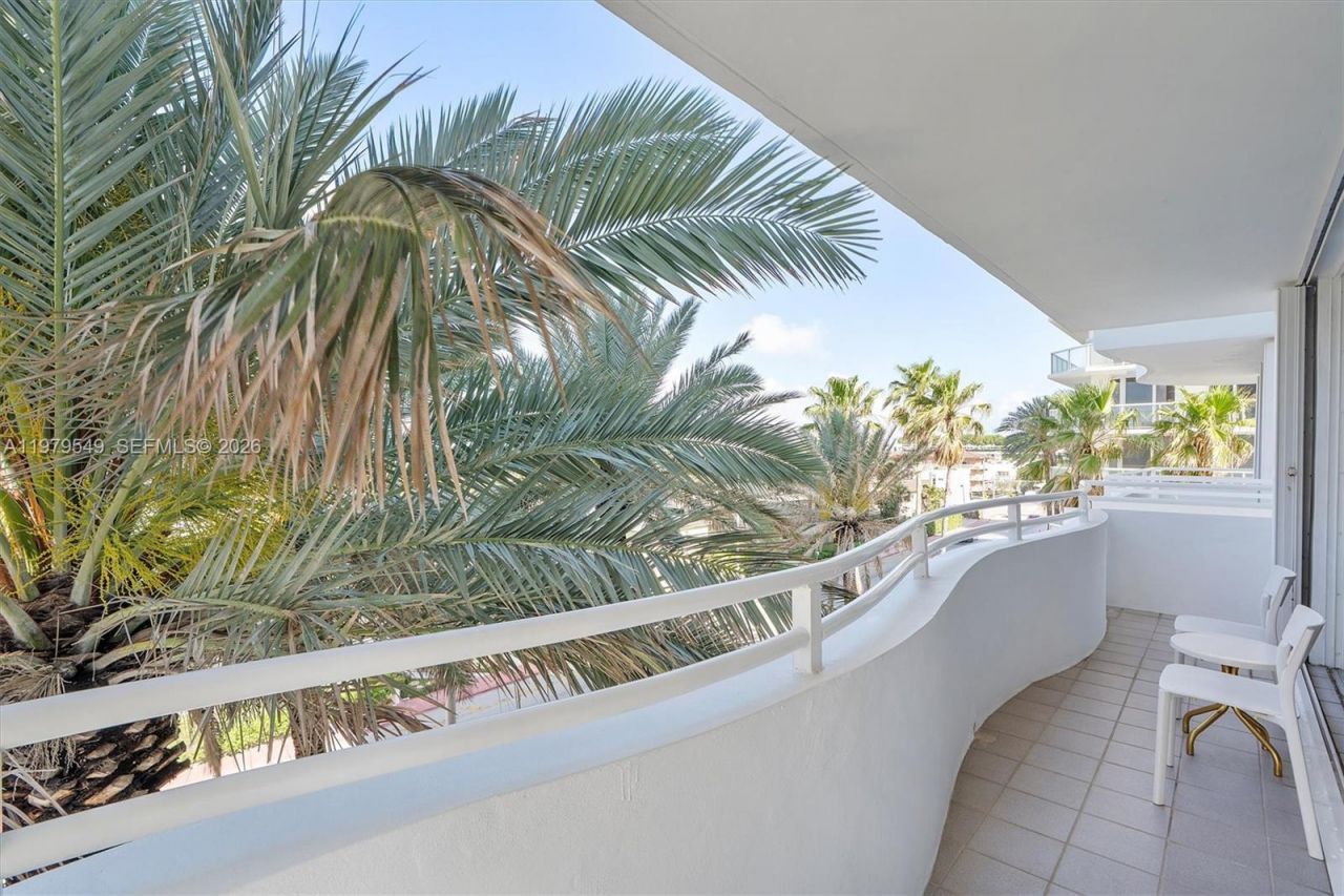 8911 Collins Ave , Unit 401, Surfside, FL 33154 Photo