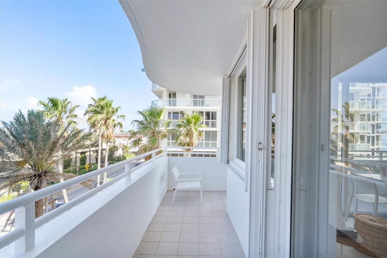 8911 Collins Ave , Unit 401, Surfside, FL 33154 Photo