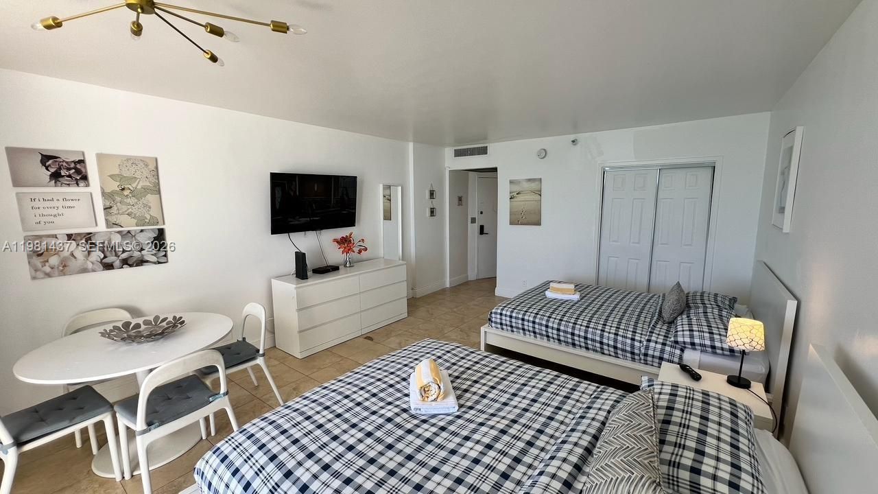 5445 Collins Ave, Unit 627, Miami Beach, FL 33140 Photo