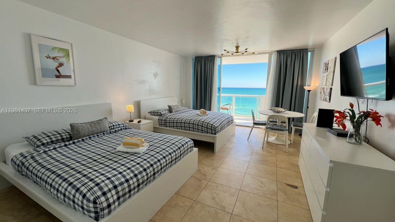 5445 Collins Ave, Unit 627, Miami Beach, FL 33140 Photo