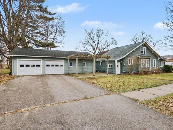 234 W Pleasant Street, Watervliet, MI 49098