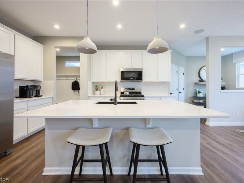 26353 Grand View Drive, Olmsted Township, OH 44138 Photo 6