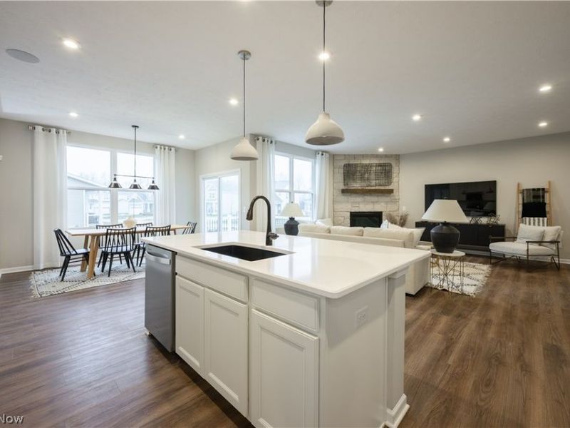 26353 Grand View Drive, Olmsted Township, OH 44138 Photo 9