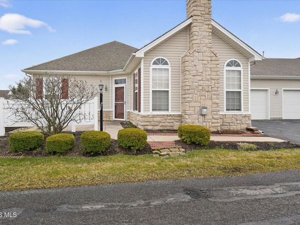 8329 Ledgestone Avenue, Sylvania, OH 43560