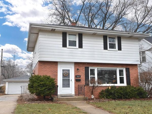 7822 8th AVENUE, Kenosha, WI 53143