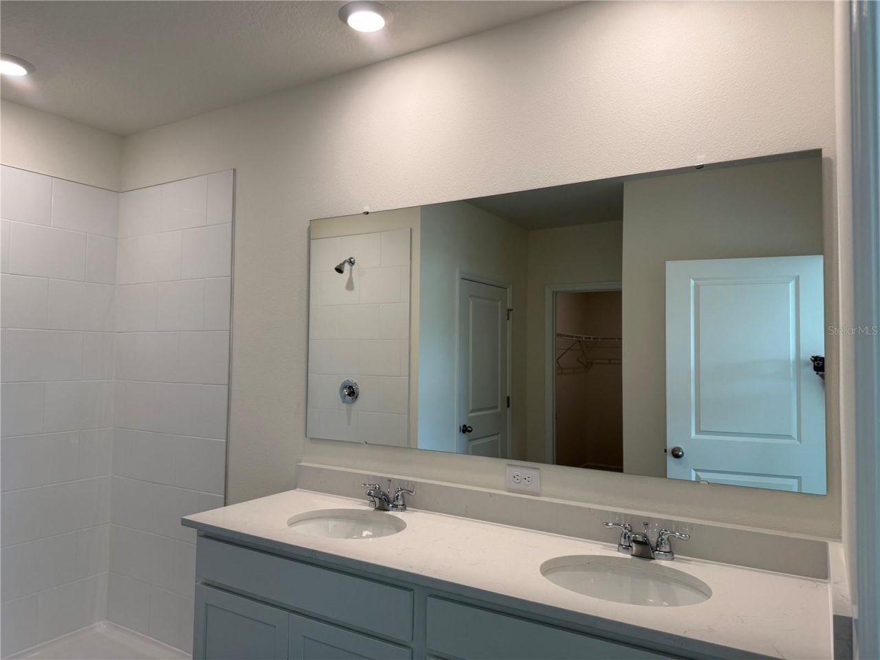 1043 Morfontaine Street , Daytona Beach, FL 32124 Photo