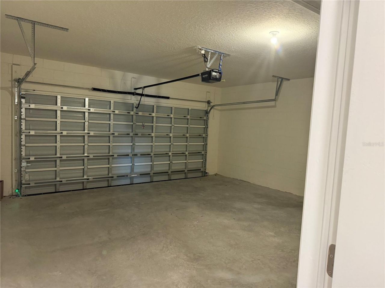 1043 Morfontaine Street , Daytona Beach, FL 32124 Photo