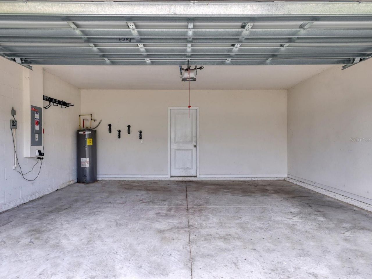 10003 Geese Trail Circle, Sun City Center, FL 33573 Photo