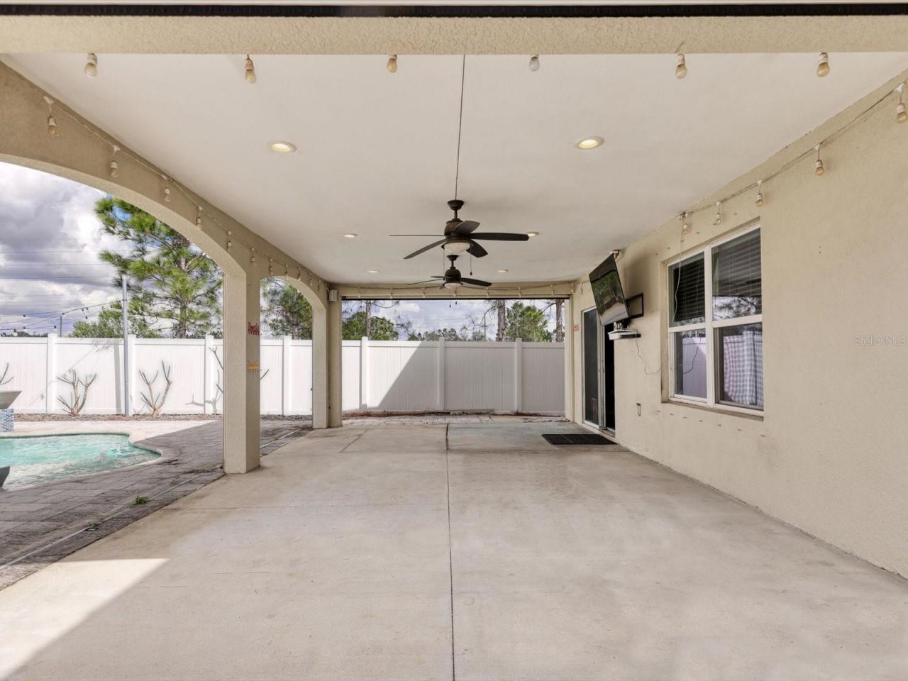 10003 Geese Trail Circle, Sun City Center, FL 33573 Photo