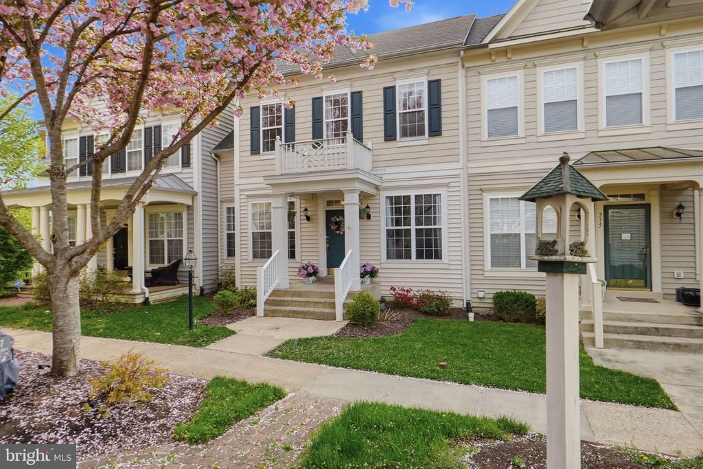 513 Gentlewood Sq, Purcellville, VA 20132 Main Photo