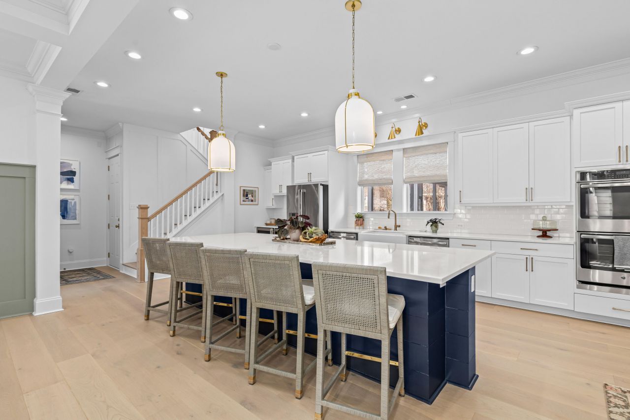 2421 Louisville Street Photo 10